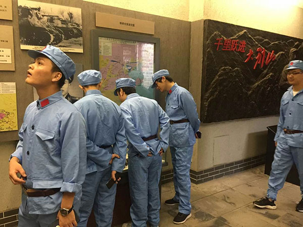 浩辰CAD精英參觀大別山博物館